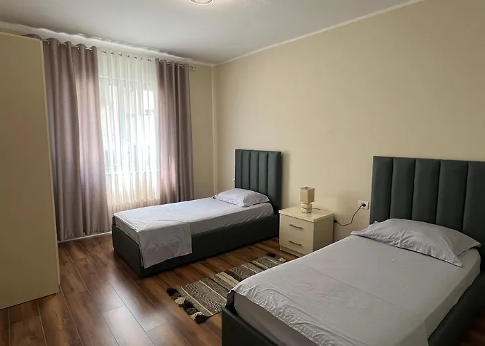 Glad Apartment